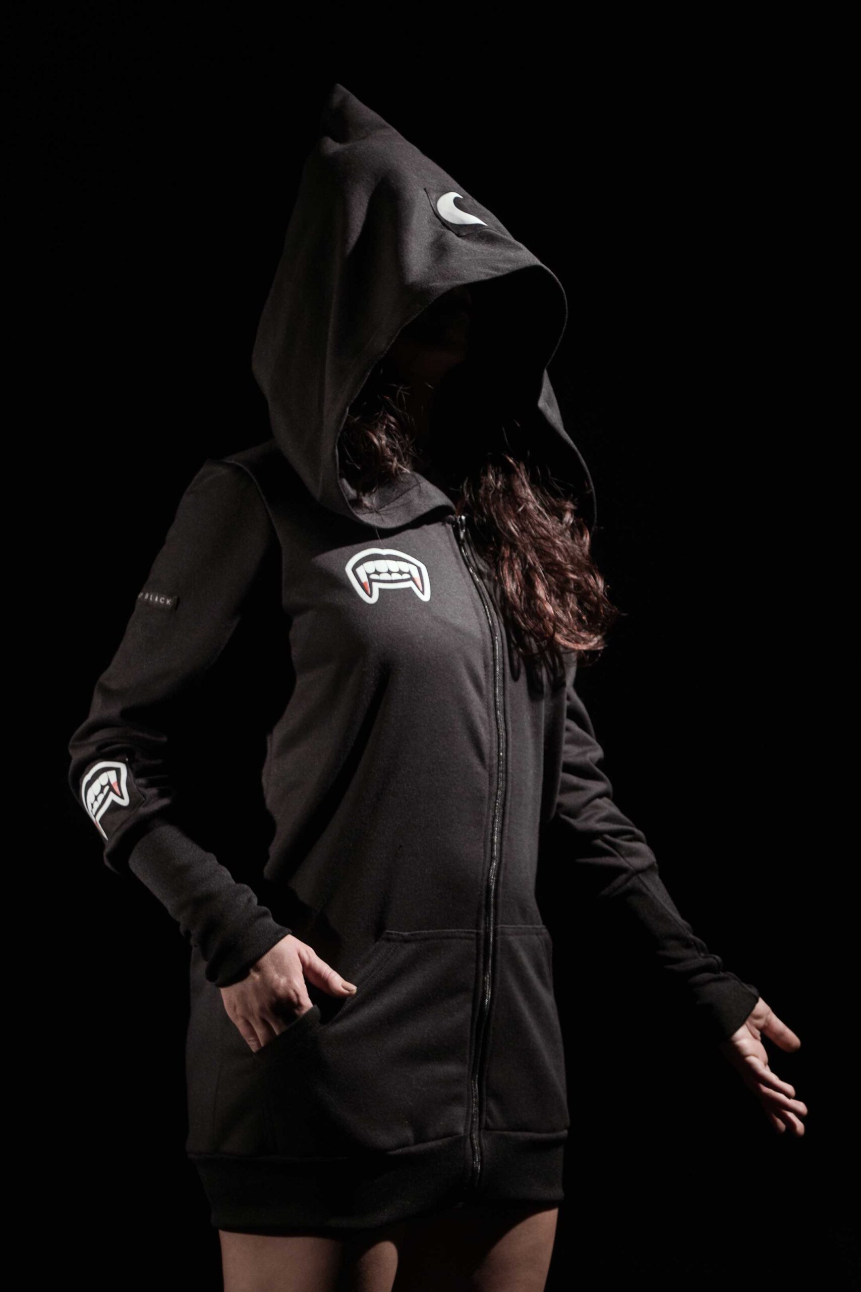 teeth-box-hoodie