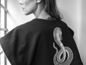 Wild hoodie Cobra