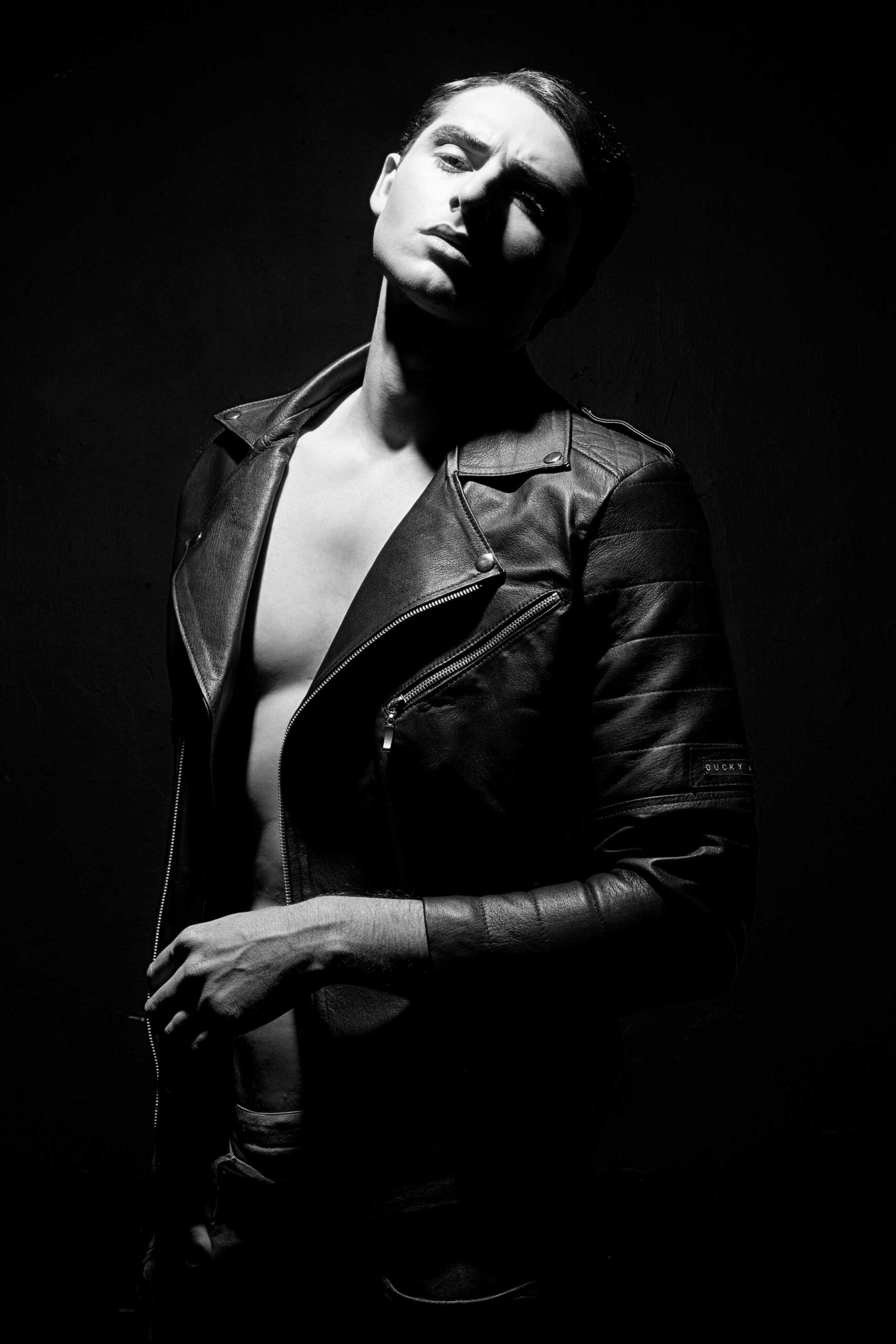 biker-jacket-fit