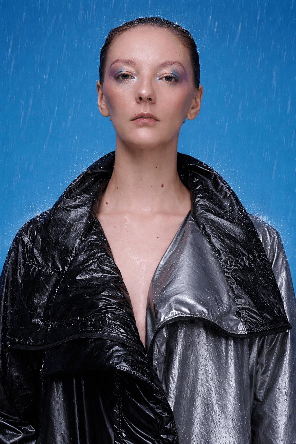 metallic-overcoat-plomo-dark