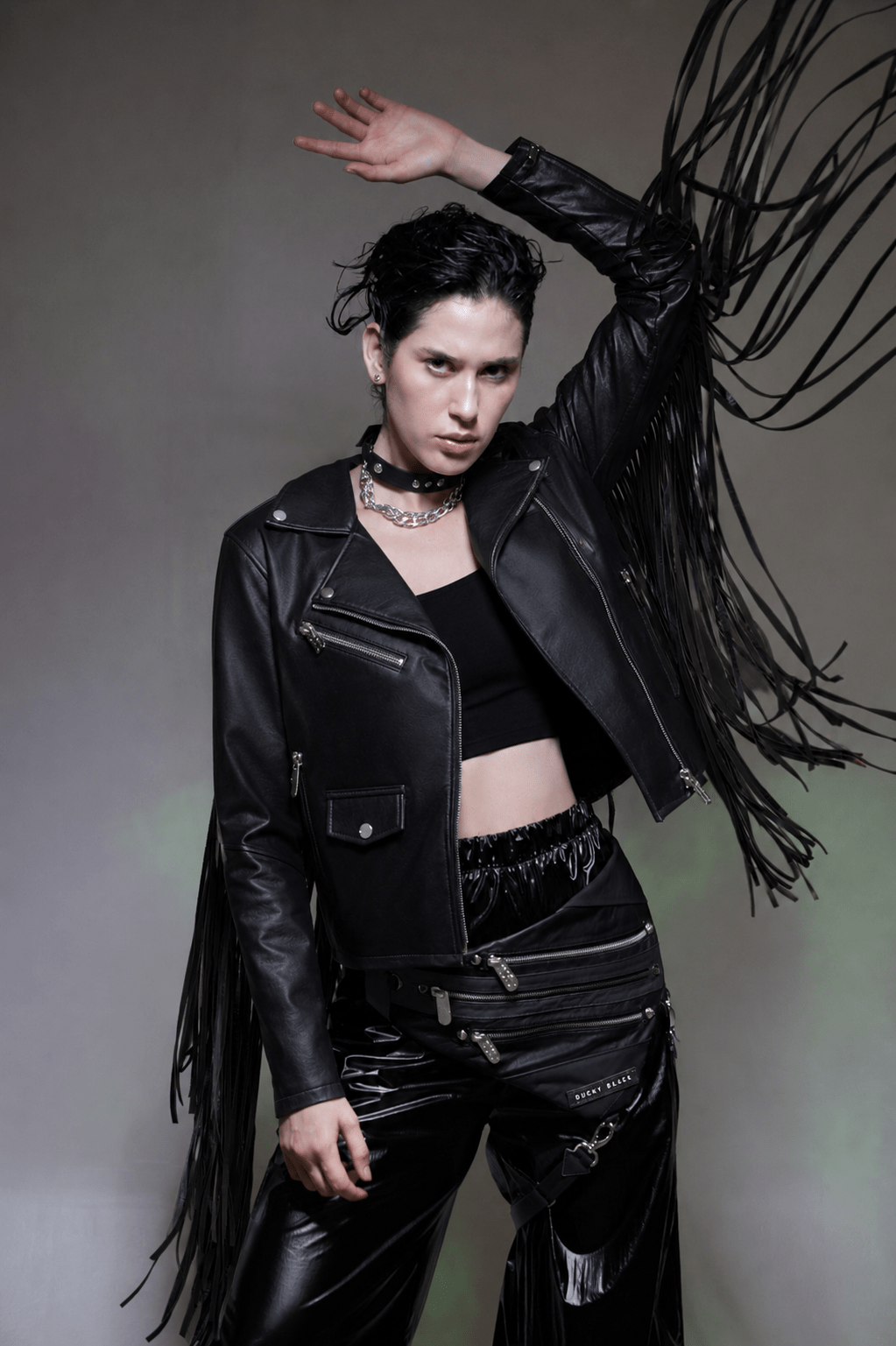 fringe-storm-chaqueta-biker-unisex-en-cuero-cuero-vegano-made-to-order-handmade-ducky-black-outerwear