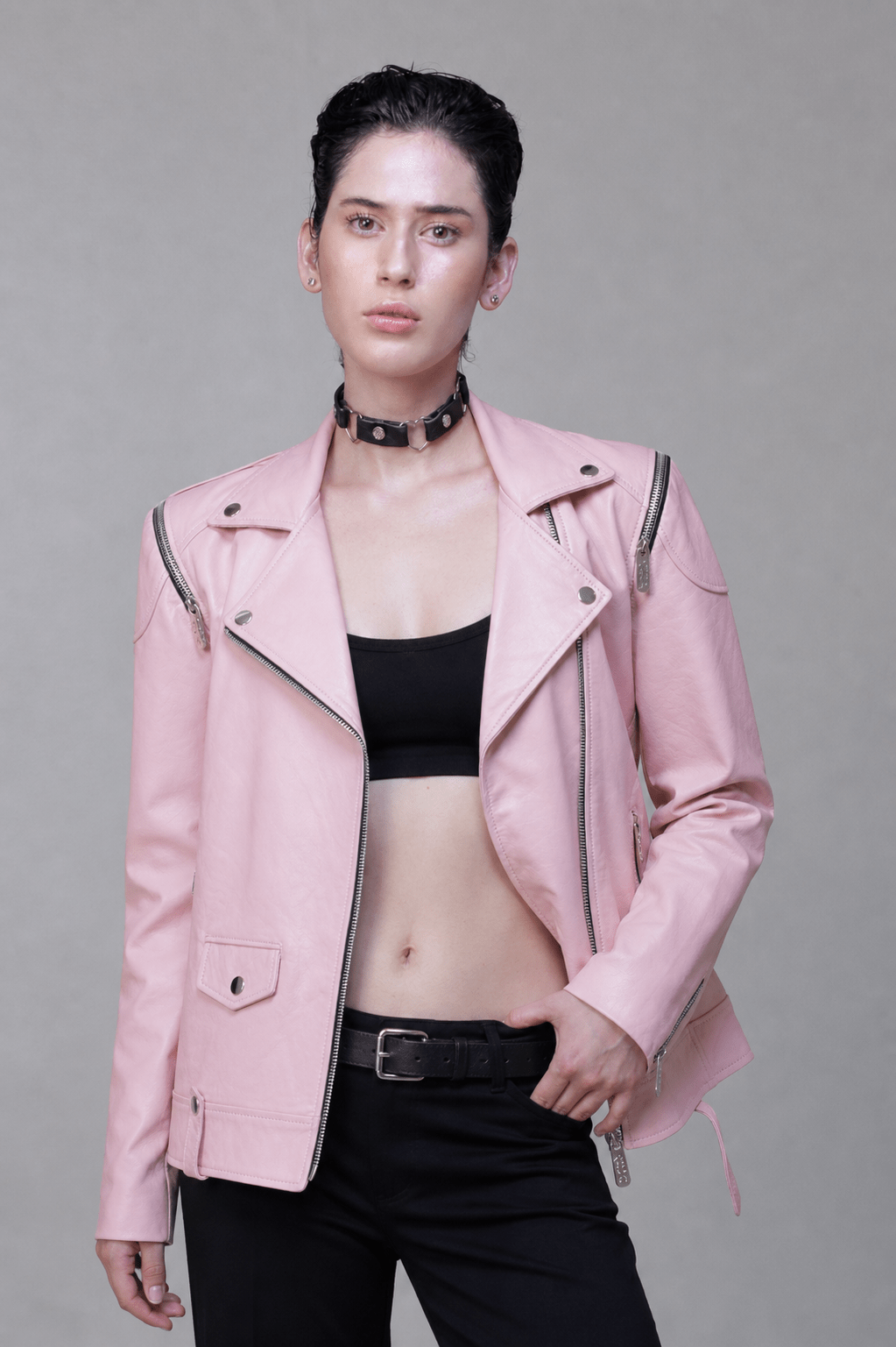 soft-rebel-pink-chaqueta-biker-unisex-en-cuero-cuero-vegano-made-to-order-handmade-ducky-black-outerwear