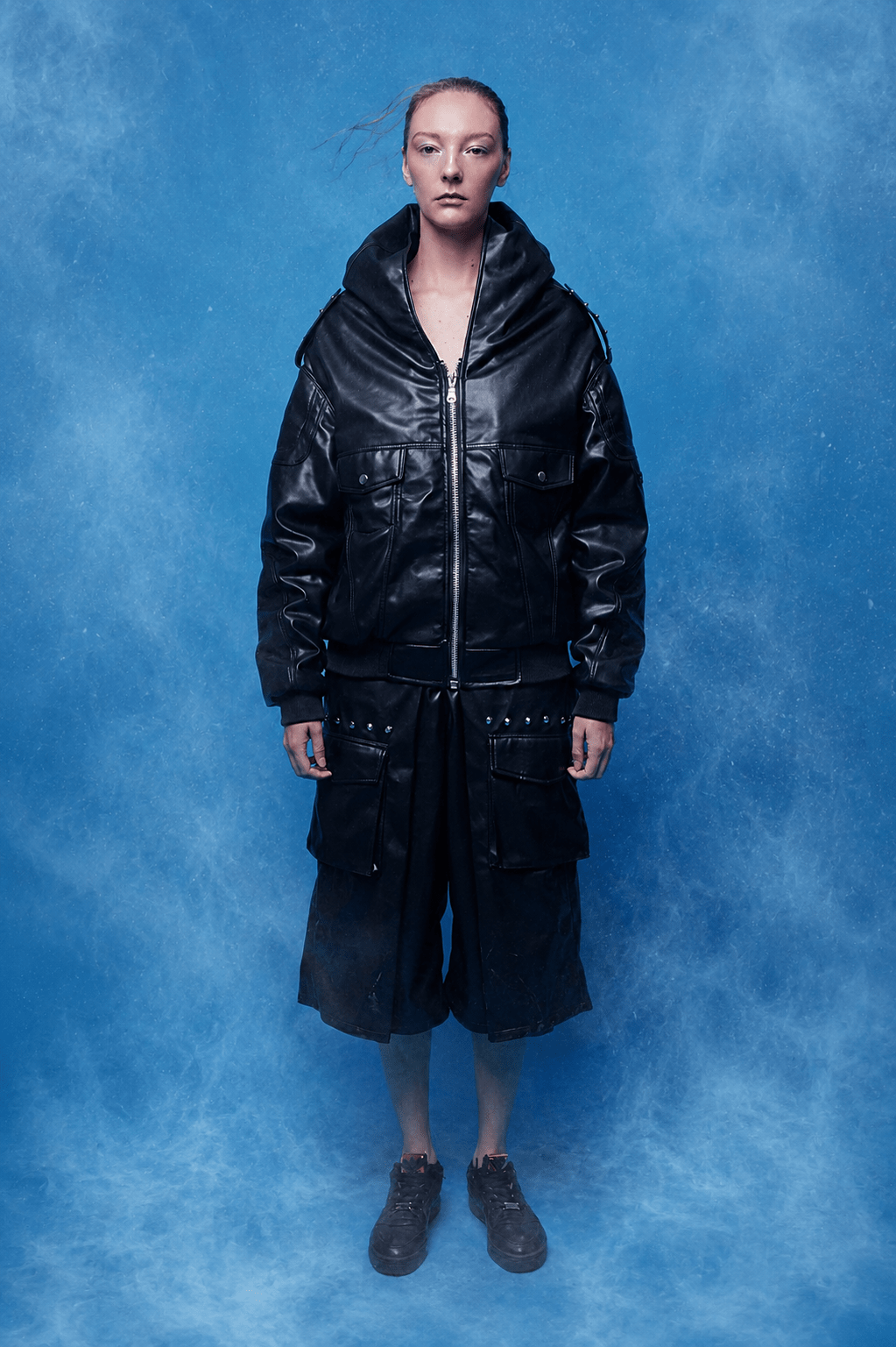 dark-arctic-chaqueta-bomber-oversize-negra-acolchada-en-cuero-vegano-handmade-ducky-black