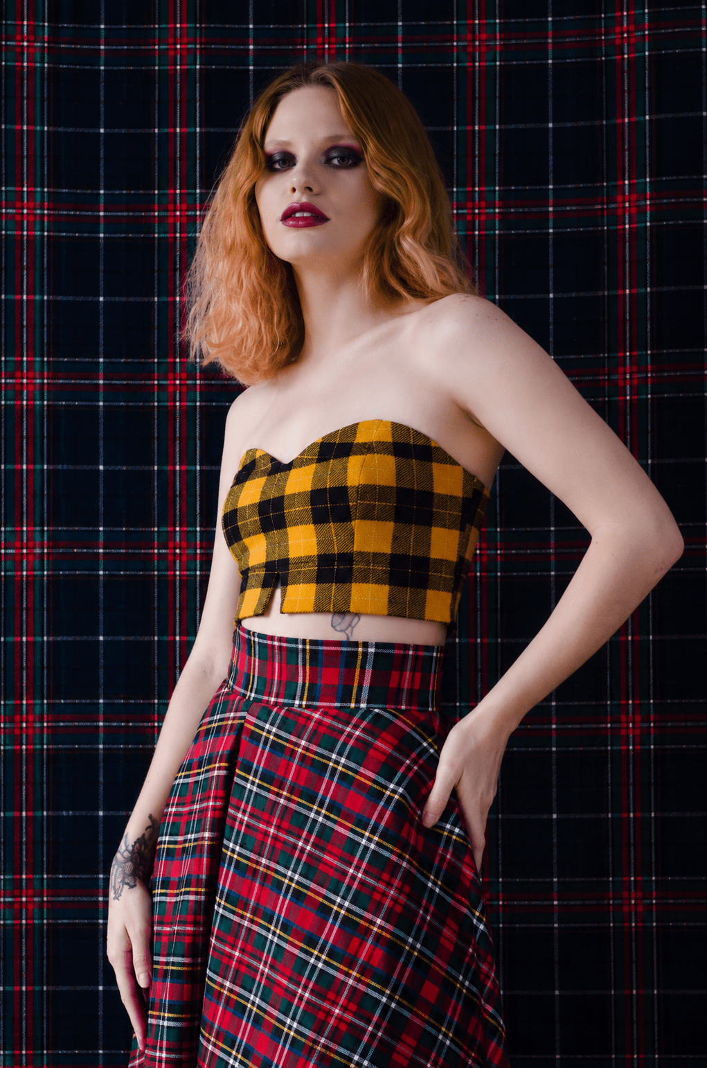 queen-amarillo-corset-escoces